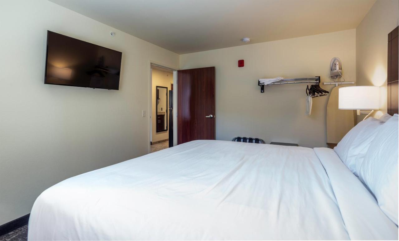 Cobblestone Inn & Suites - Brookville Экстерьер фото