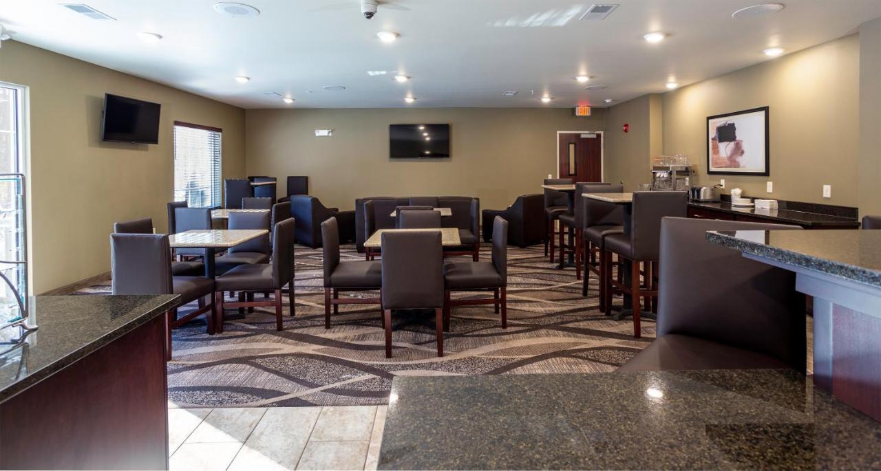 Cobblestone Inn & Suites - Brookville Экстерьер фото