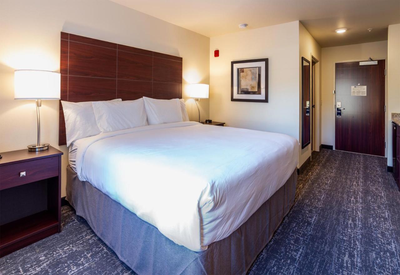Cobblestone Inn & Suites - Brookville Экстерьер фото