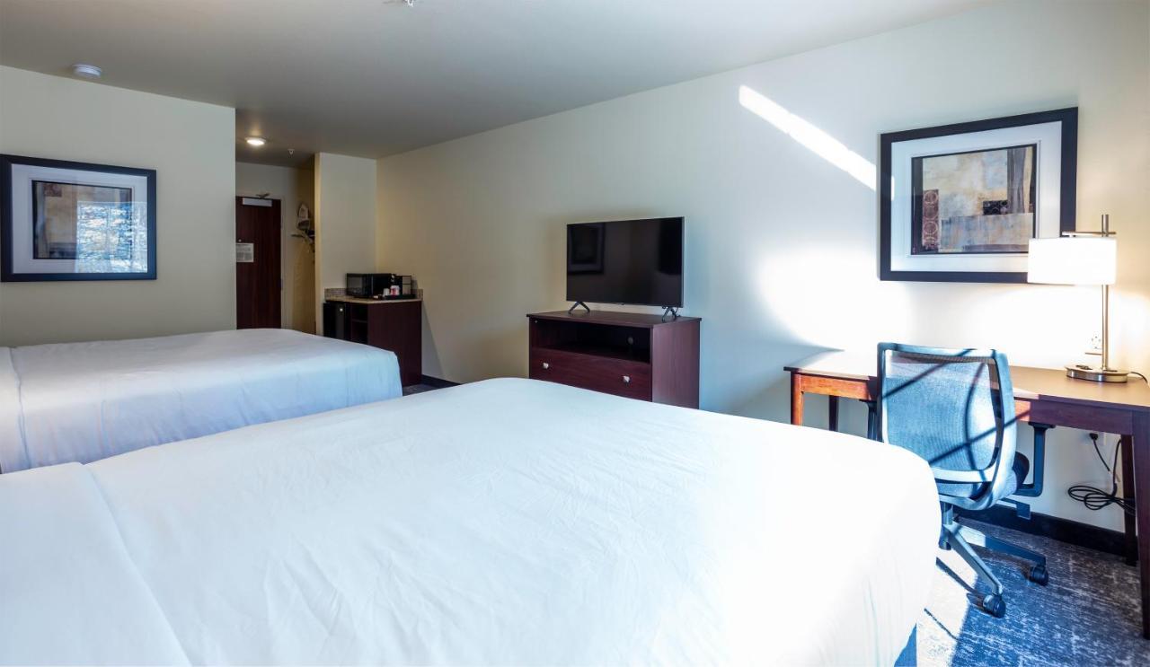 Cobblestone Inn & Suites - Brookville Экстерьер фото