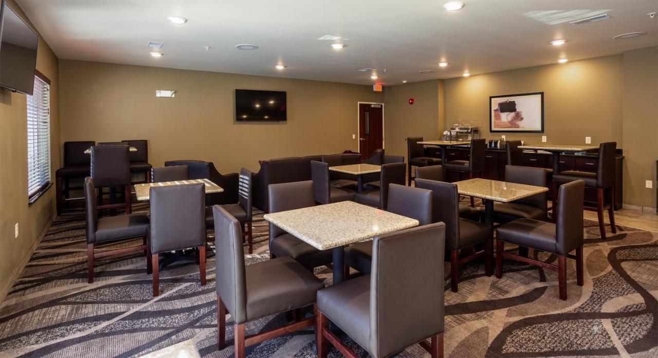 Cobblestone Inn & Suites - Brookville Экстерьер фото