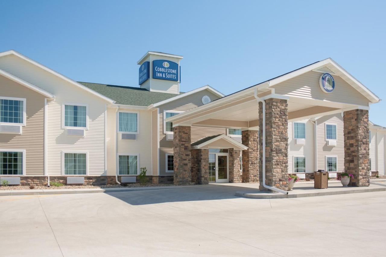 Cobblestone Inn & Suites - Brookville Экстерьер фото